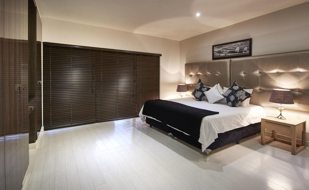 Dynasty Forest Sandown Serviced Apartments & Self Catering Hotel Йоханесбург Екстериор снимка