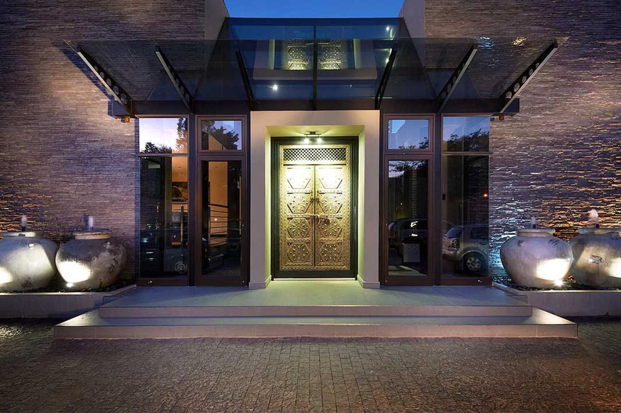 Dynasty Forest Sandown Serviced Apartments & Self Catering Hotel Йоханесбург Екстериор снимка